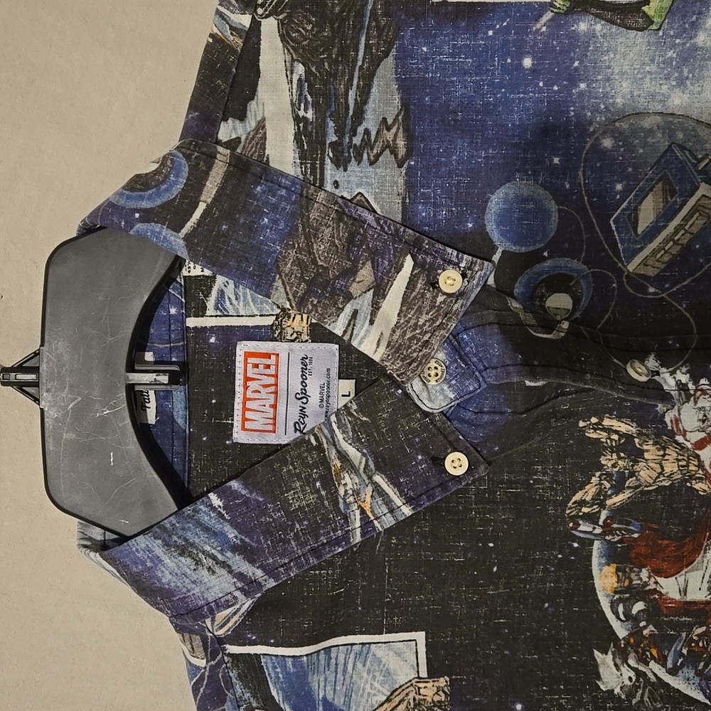 Marvel Guardians of the Galaxy Hawaiian shirt by Reyn Spooner. - Picture 3 of 13